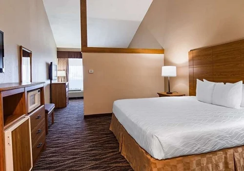Optimizedguestroom (1)